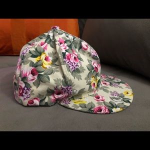 Floral 💐 Baseball Cap 🧢 NWOT